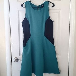 Large Sleeveless Mossino Teal and Black dress